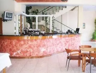 ホテル Kaonia Sarandë